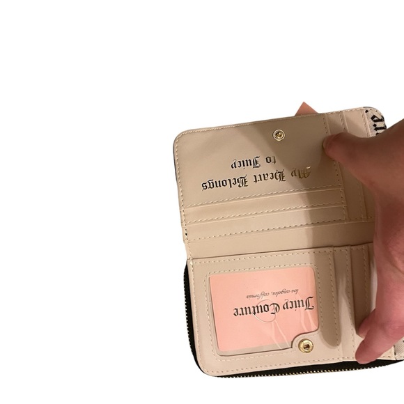 Juicy Couture black wallet NWT - Picture 2 of 5